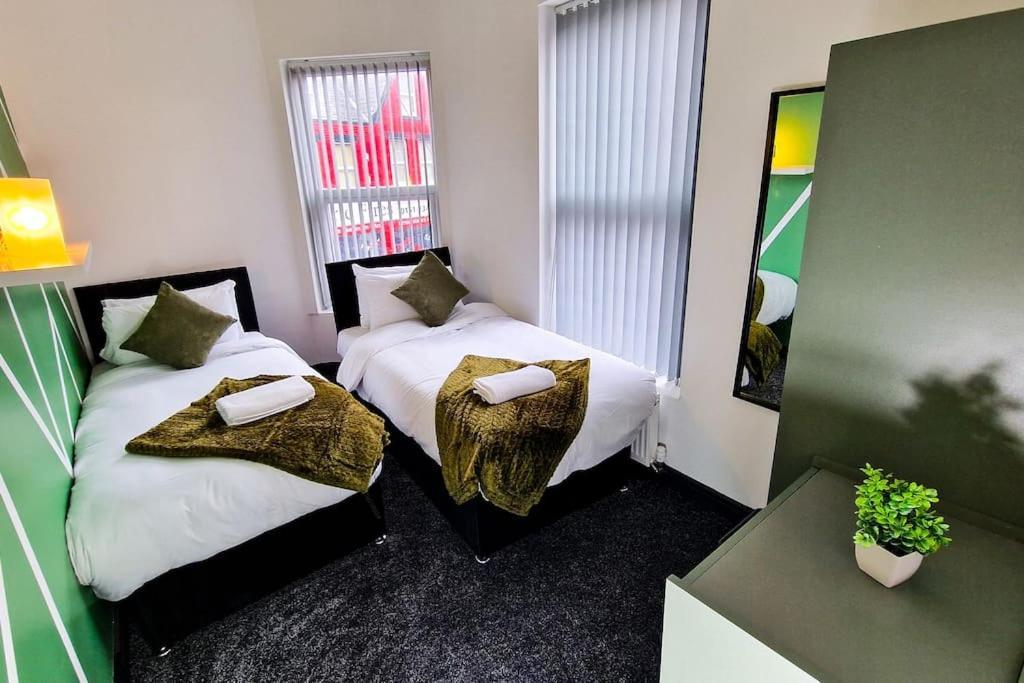 דירות ליברפול Beautiful Flat On Breck Road מראה חיצוני תמונה